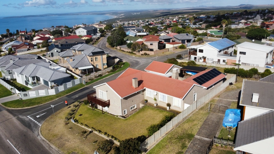 4 Bedroom Property for Sale in Dana Bay Western Cape